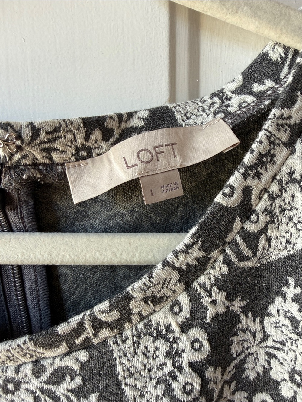 Loft Gray & White Floral Jacquard Tunic - Picture 2 of 10